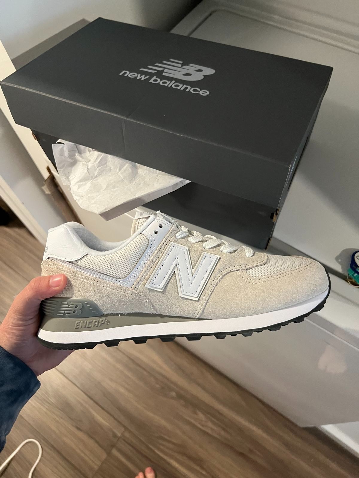 [SALE] Women's New Balance 574 Sneakers - Nimbus cloud/White - AUTH, NEW TAG