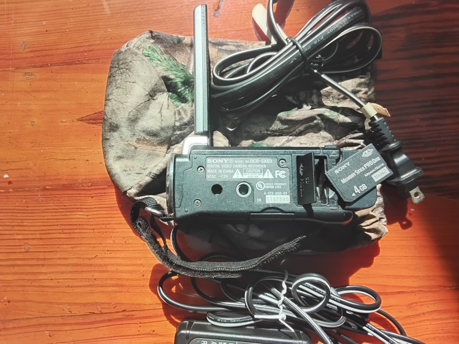 Sony DCR-SX63 16 GB Handycam Digital Camcorder