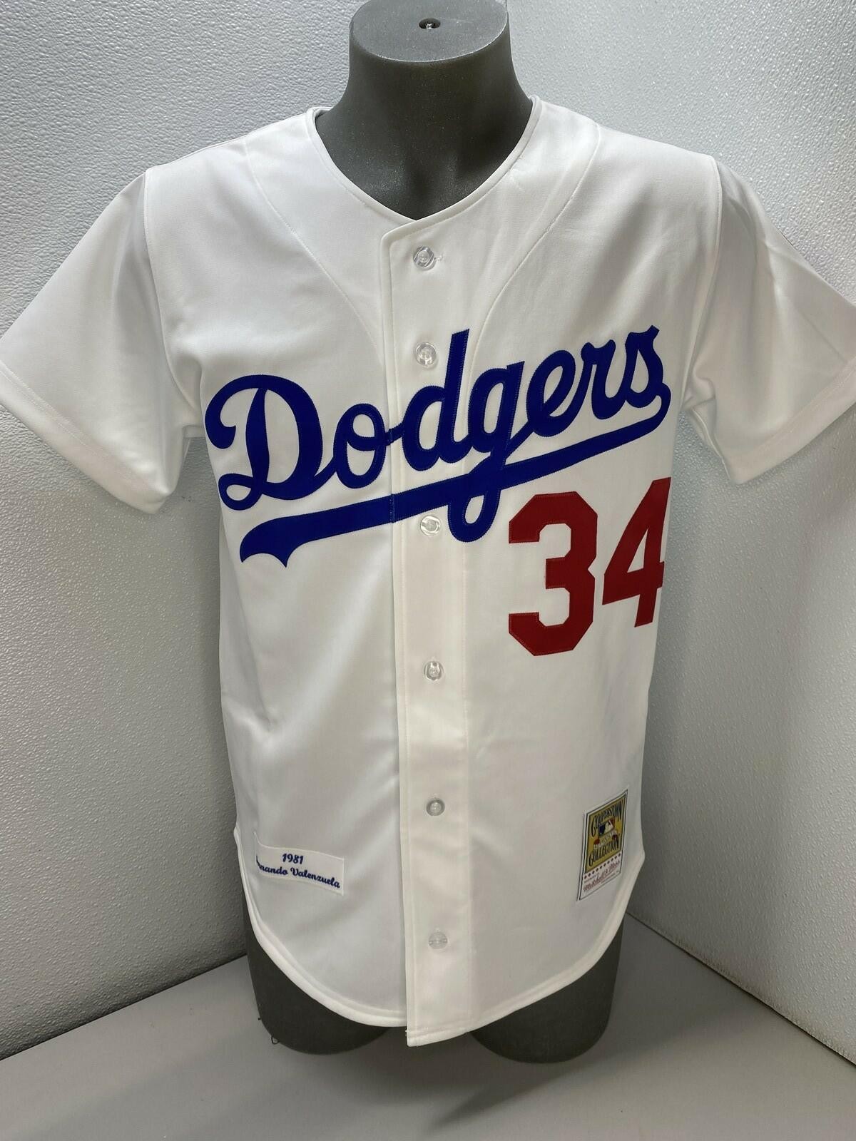 Mitchell & Ness Mens Jersey White Size L MLB Fernando Valenzuela Dodgers 1981 Mitchell & Ness Mens Jersey White Size L MLB Fernando Valenzuela Dodgers 1981