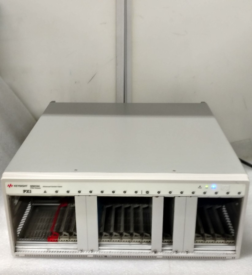 Keysight M9018A PXIe Mainframe