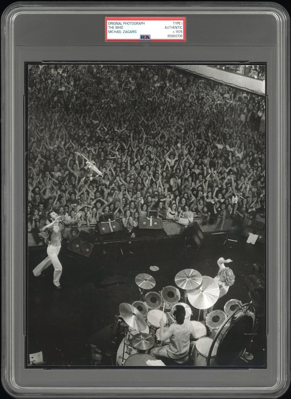 Pete Townshend 1976 The Who Rock Band Type 1 Original Photo PSA Incredible Image Pete Townshend 1976 The Who Rock Band Type 1 Original Photo PSA Incredible Image