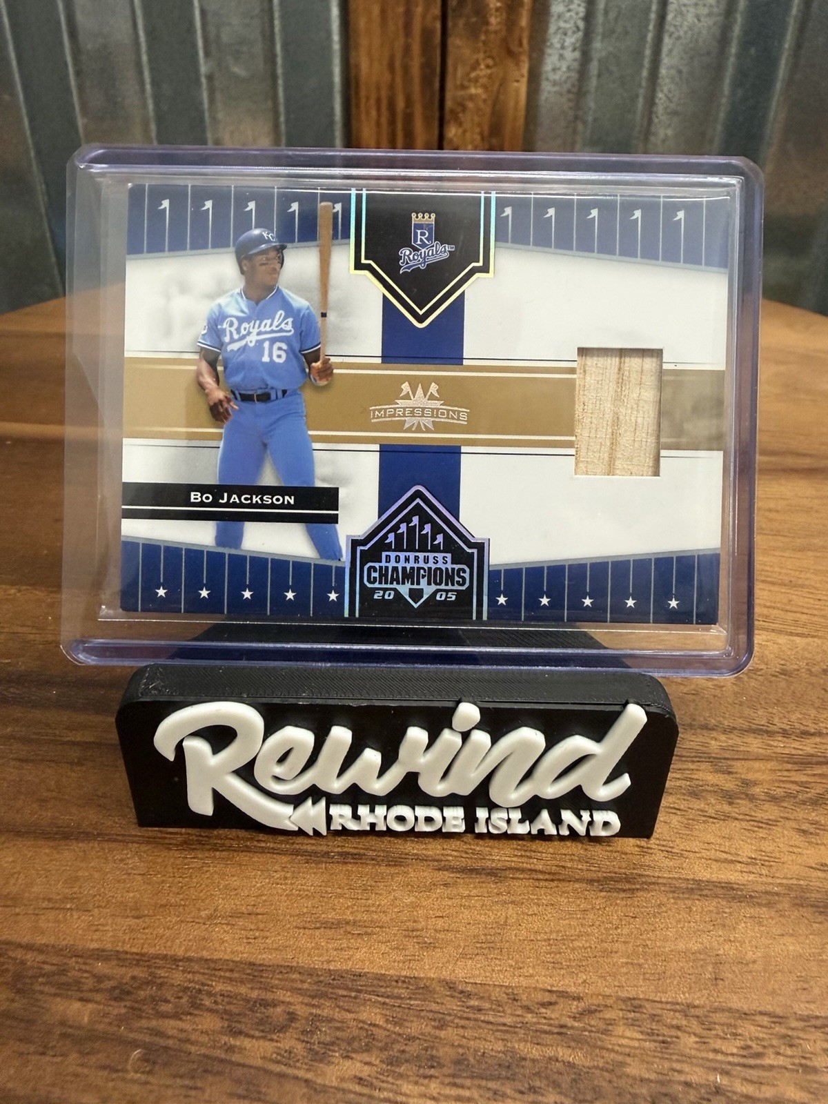 2005 Donruss Champions Bo Jackson Impressions Game Used Bat Relic #186 Royals 2005 Donruss Champions Bo Jackson Impressions Game Used Bat Relic #186 Royals