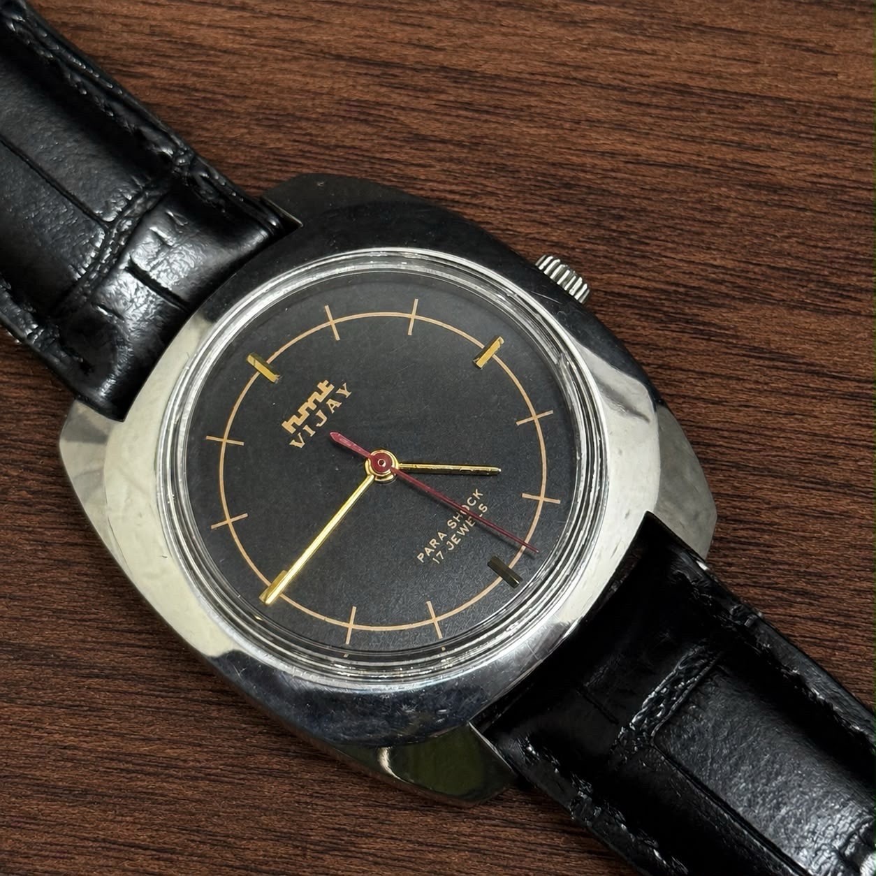 Vintage HMT Vijay Hand Winding 17-Jewels Black dial Men's Wristwatch
