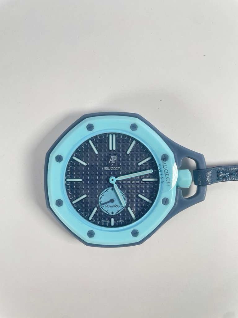 swatch royal pop lan ba