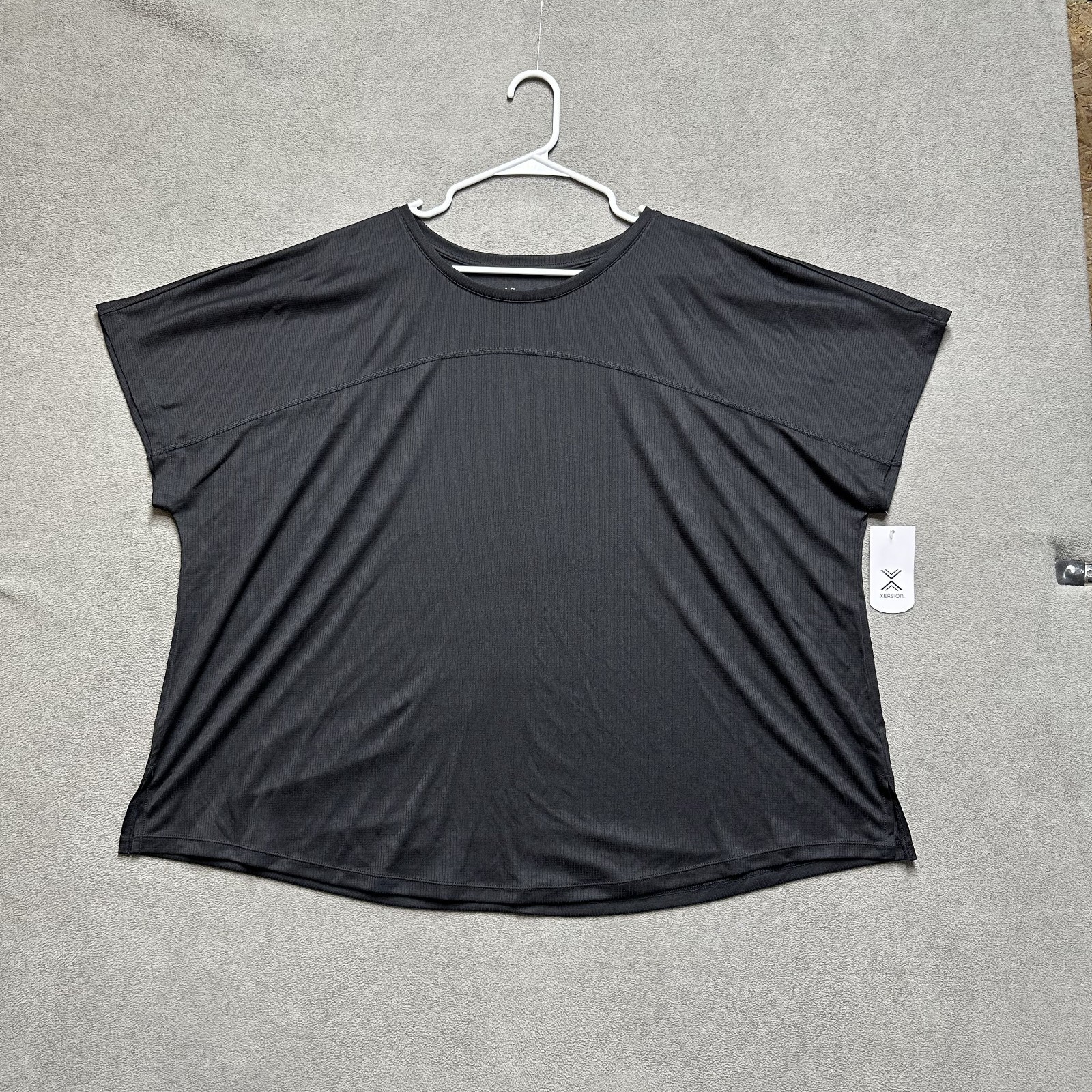 NWT Xersion Shirt Women 2X Plus Black Short Sleeve Performance Quick-Dri Stretch