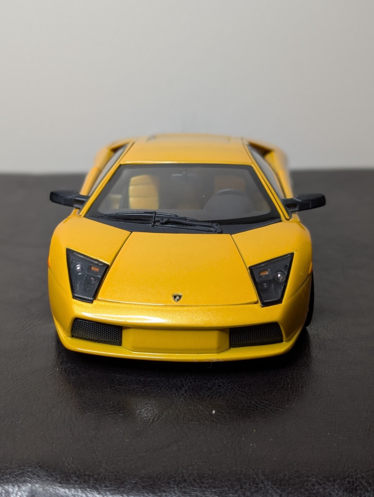 Hot Wheels Mattel Yellow Lamborghini Murcielago 1:18 Scale model light damage Hot Wheels Mattel Yellow Lamborghini Murcielago 1:18 Scale model light damage