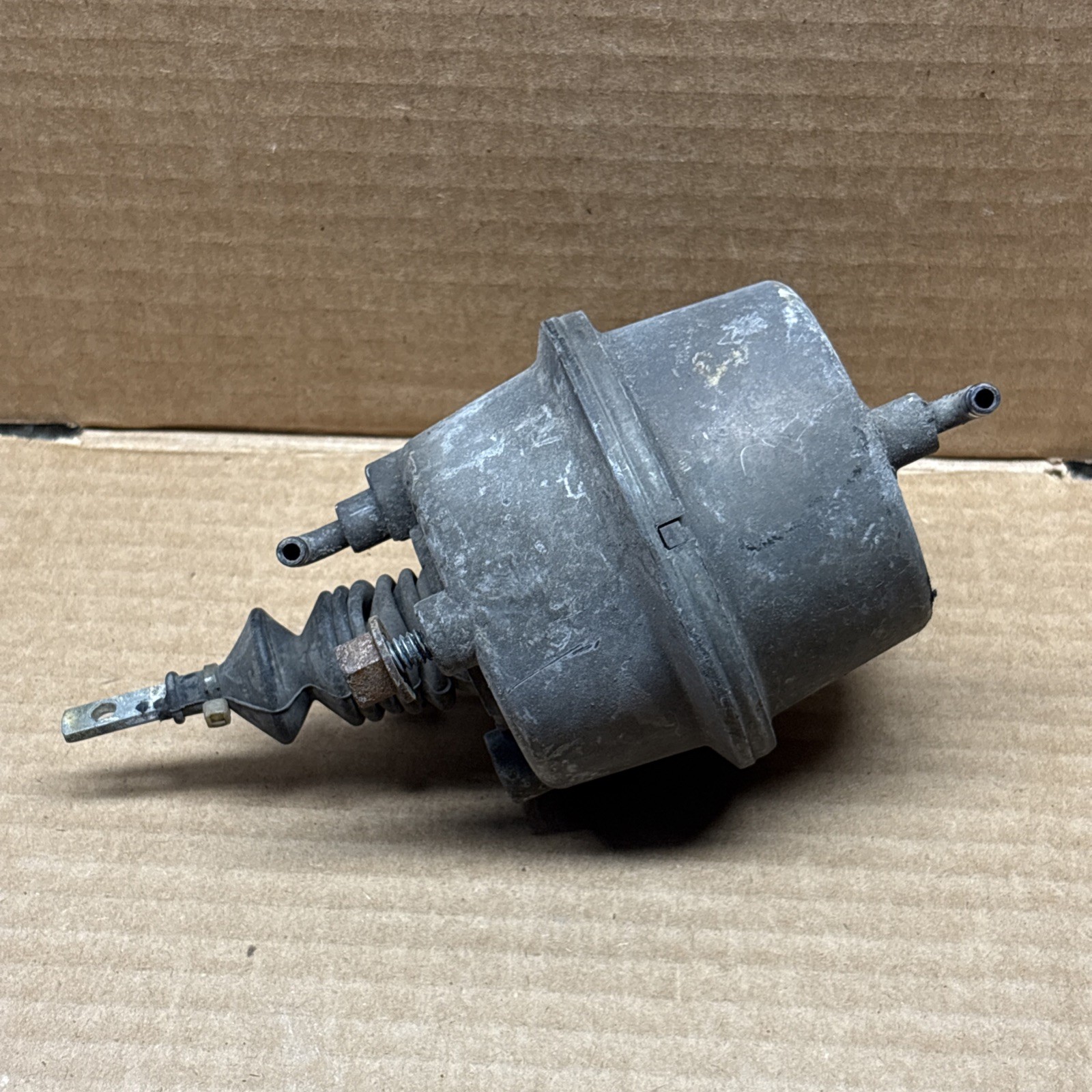 1968 Dodge Charger Headlight Acuator Assembly and Vacuum Control 2889883