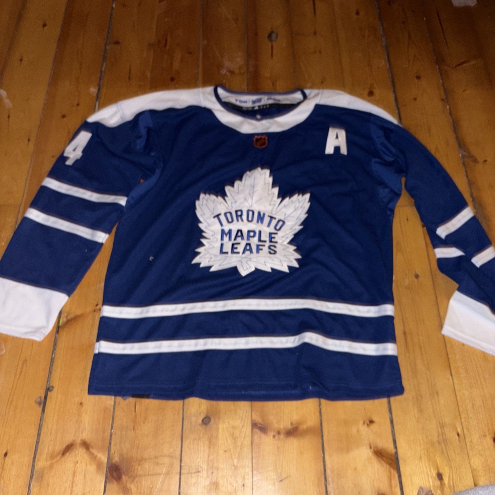 Austin Mathews Retro Jersey Austin Mathews Retro Jersey