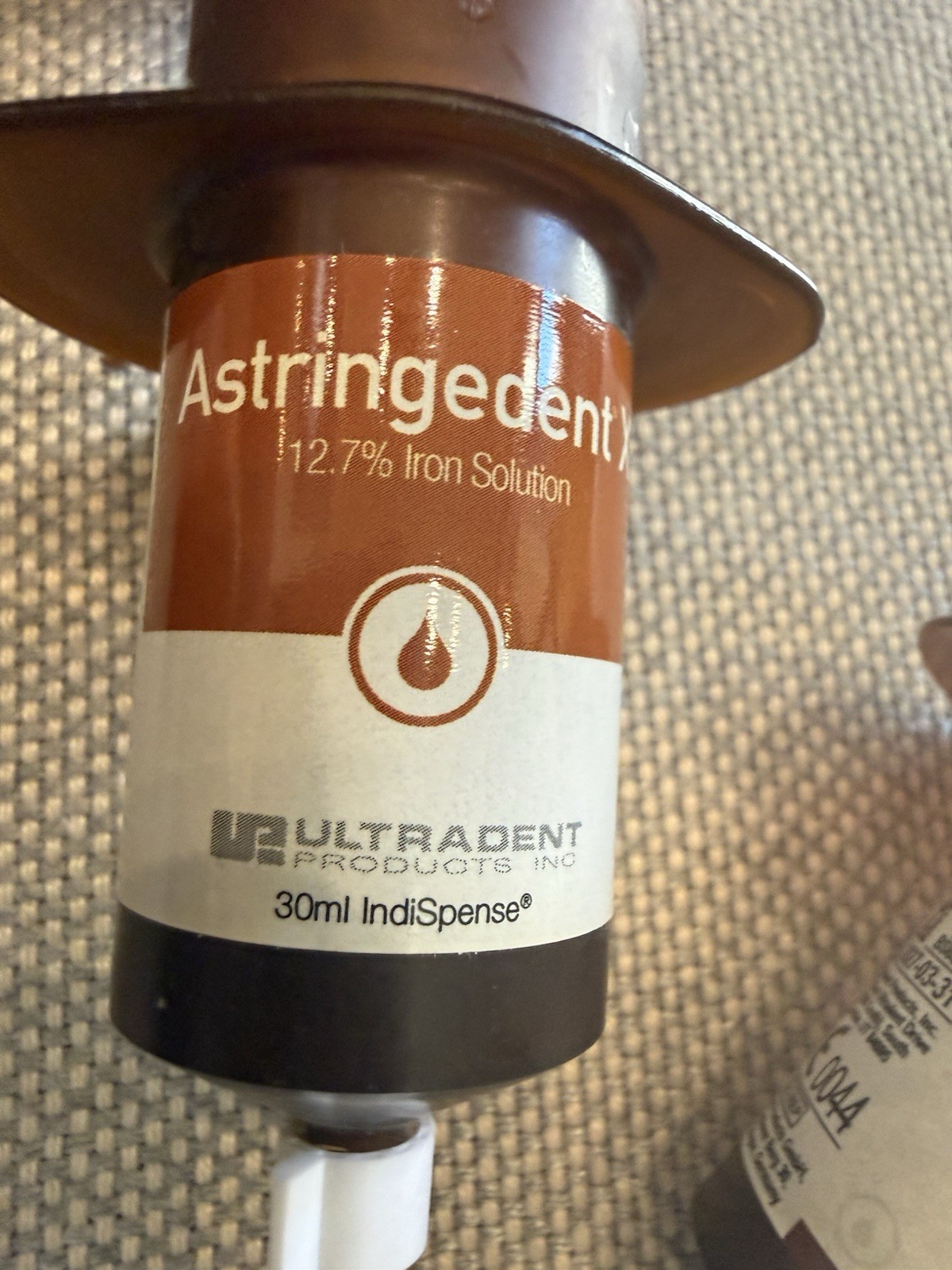 Ultradent 686 Astringedent IndiSpense 15.5% Dental Syringe 30 mL Expired 2023