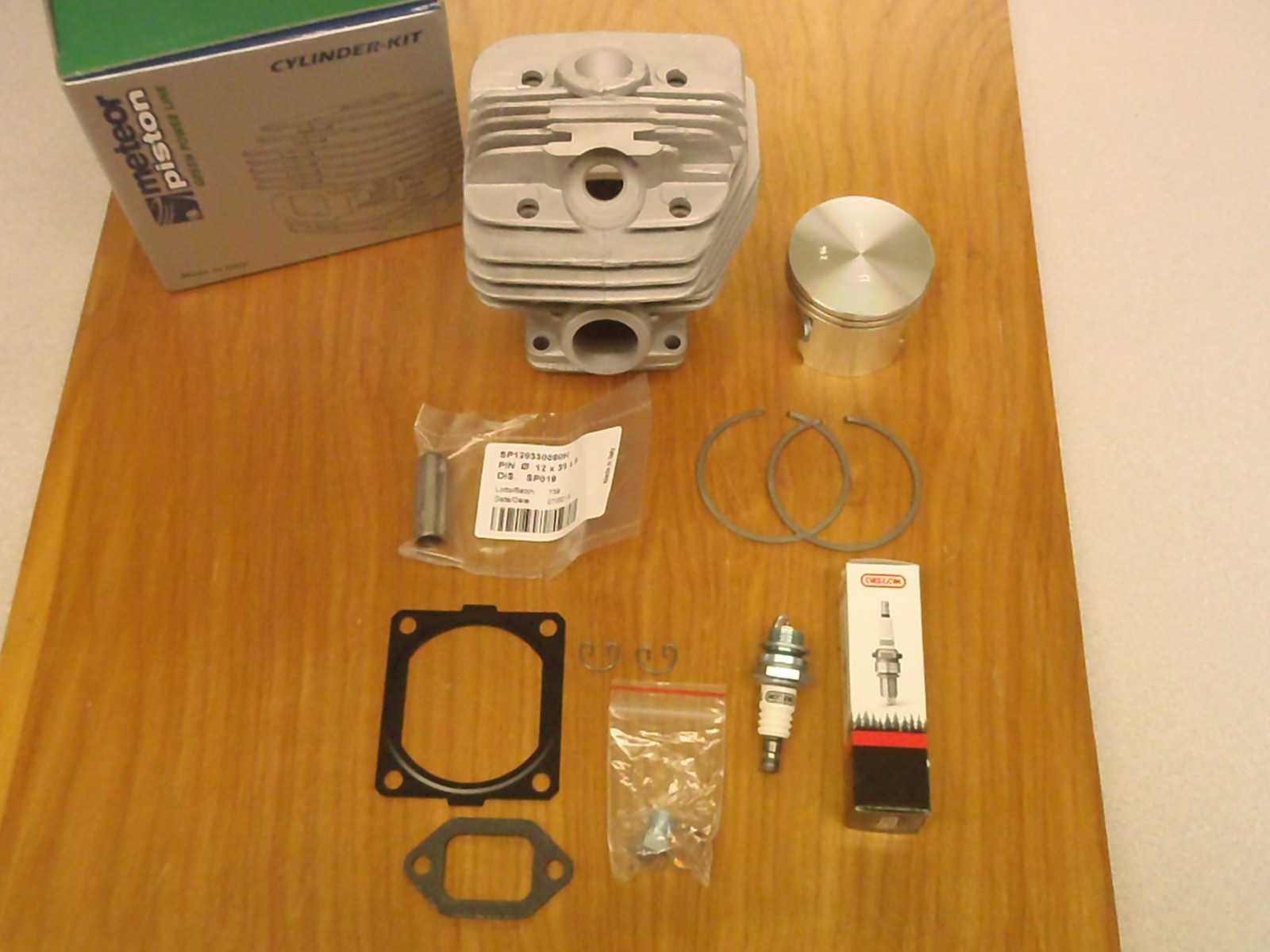 Meteor cylinder piston kit for Stihl MS660, 066 54mm with gaskets Italy Nikasil