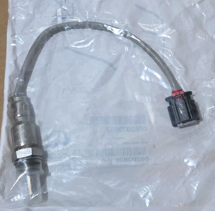 Genuine Mopar OEM Chrysler Dodge RAM Oxygen Sensor Mopar 68290528AA