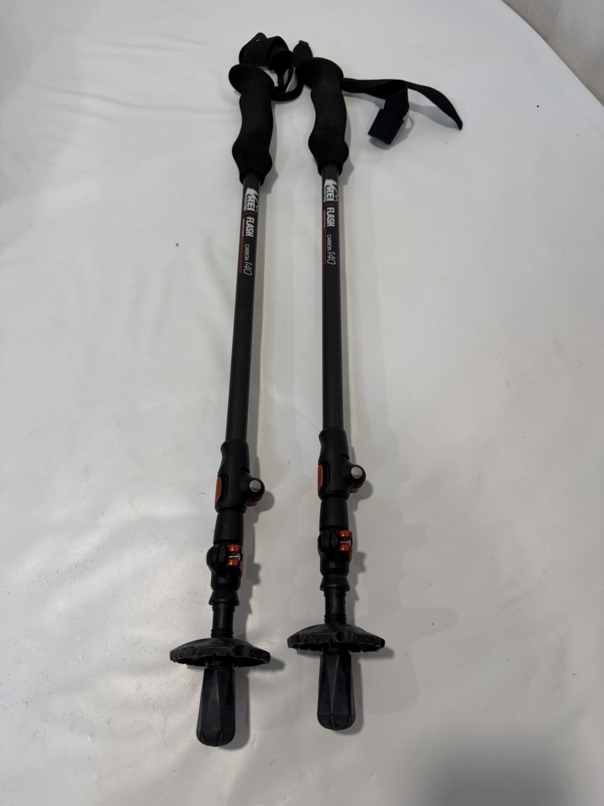 Rei CO-OP Flash Carbon Series Trekking Poles 140cm Great Condition Rei CO-OP Flash Carbon Series Trekking Poles 140cm Great Condition