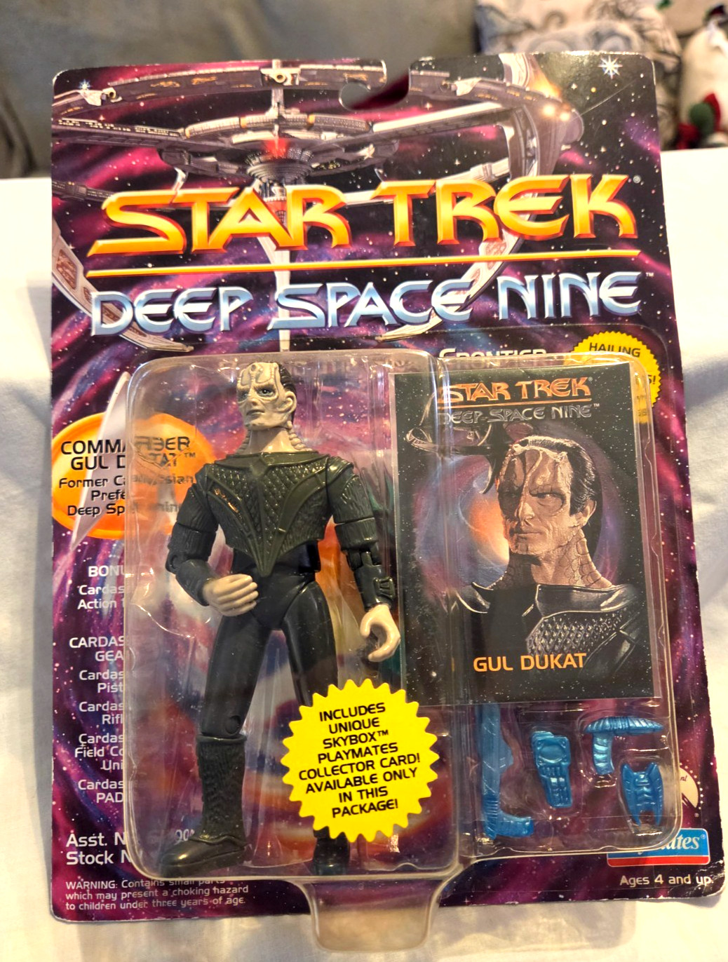 Vintage 1993 Star Trek DS9 Commander Gul Dukat Action Figure Playmates Vintage 1993 Star Trek DS9 Commander Gul Dukat Action Figure Playmates