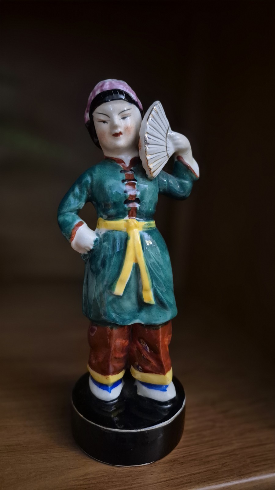 Vintage Mid -Century Okura Art Japanese Porcelain Woman Figurine with Fan