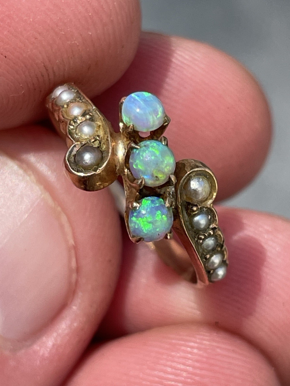 c1900 Antique Victorian 3 Opal Ring Solid Gold Fine Vintage Jewelry Sz 5-1.5G c1900 Antique Victorian 3 Opal Ring Solid Gold Fine Vintage Jewelry Sz 5-1.5G