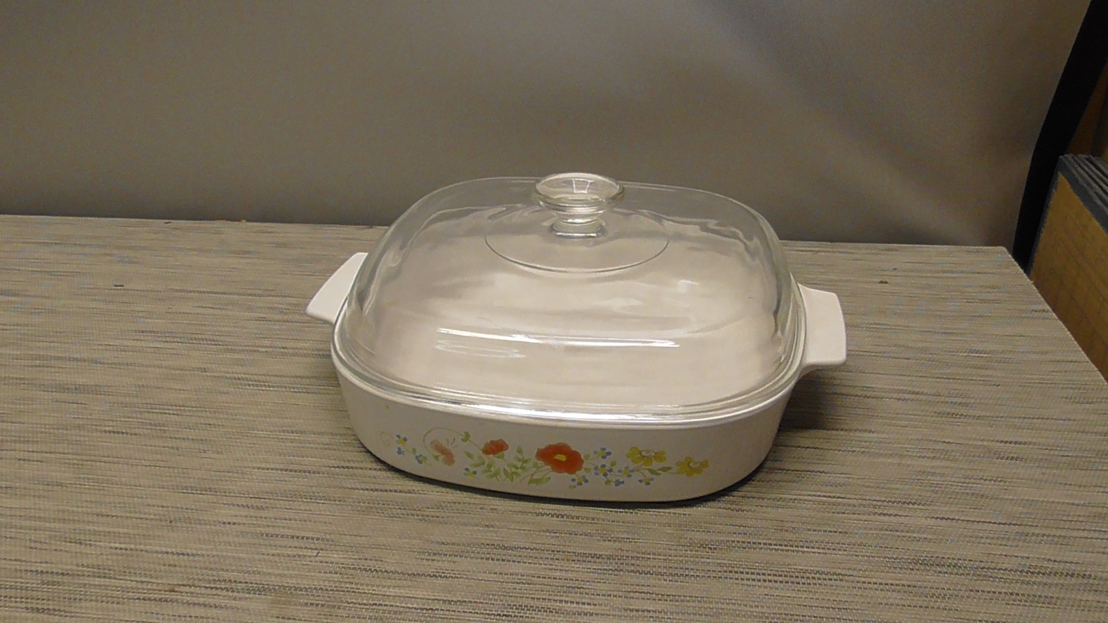 Vintage CorningWare Wildflower A-10-B Square Casserole Dish 10x10 USA with lid Vintage CorningWare Wildflower A-10-B Square Casserole Dish 10x10 USA with lid