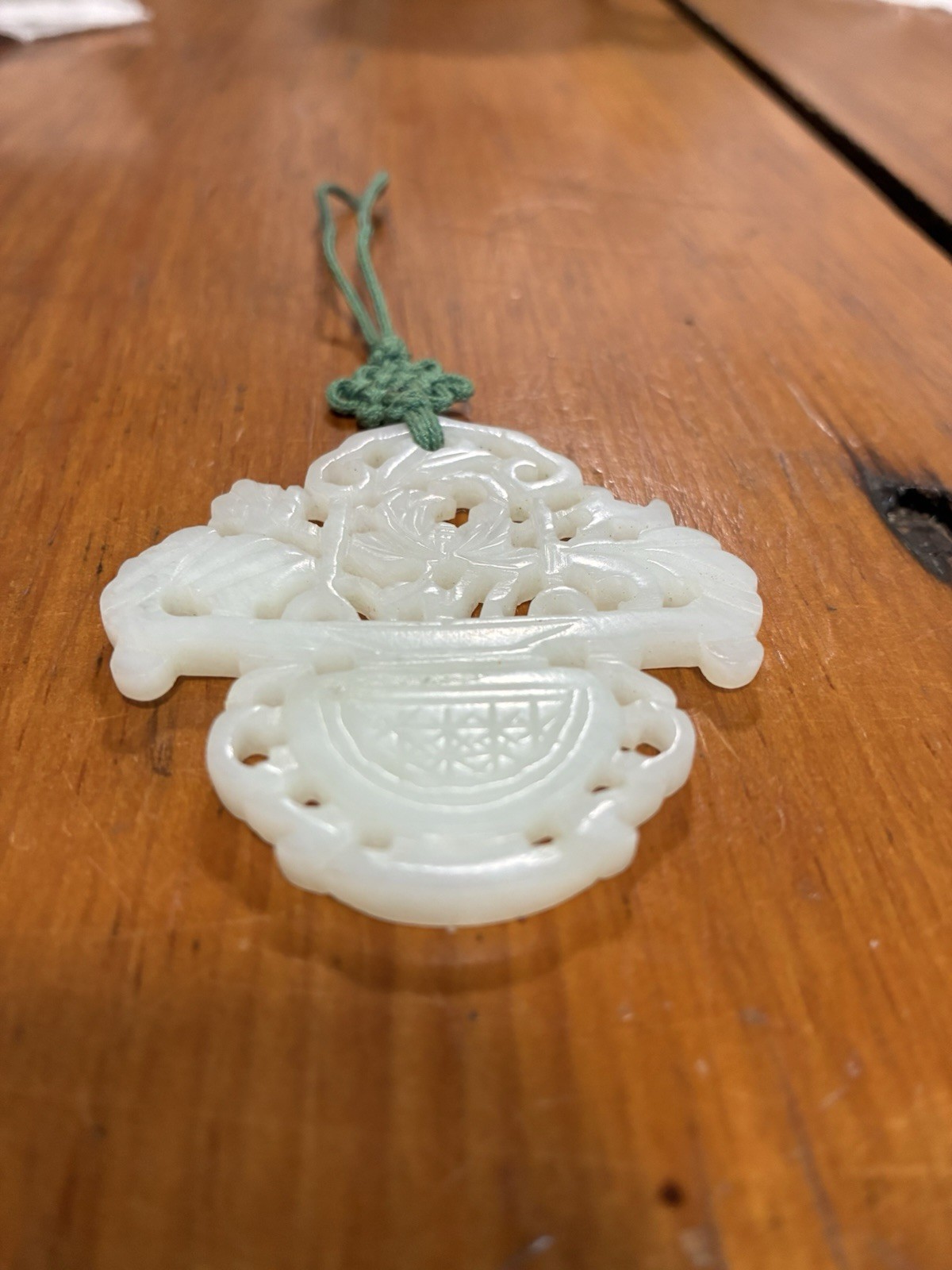 A VERY GOOD CHINESE QING PERIOD WHITE JADE PLAQUE A VERY GOOD CHINESE QING PERIOD WHITE JADE PLAQUE