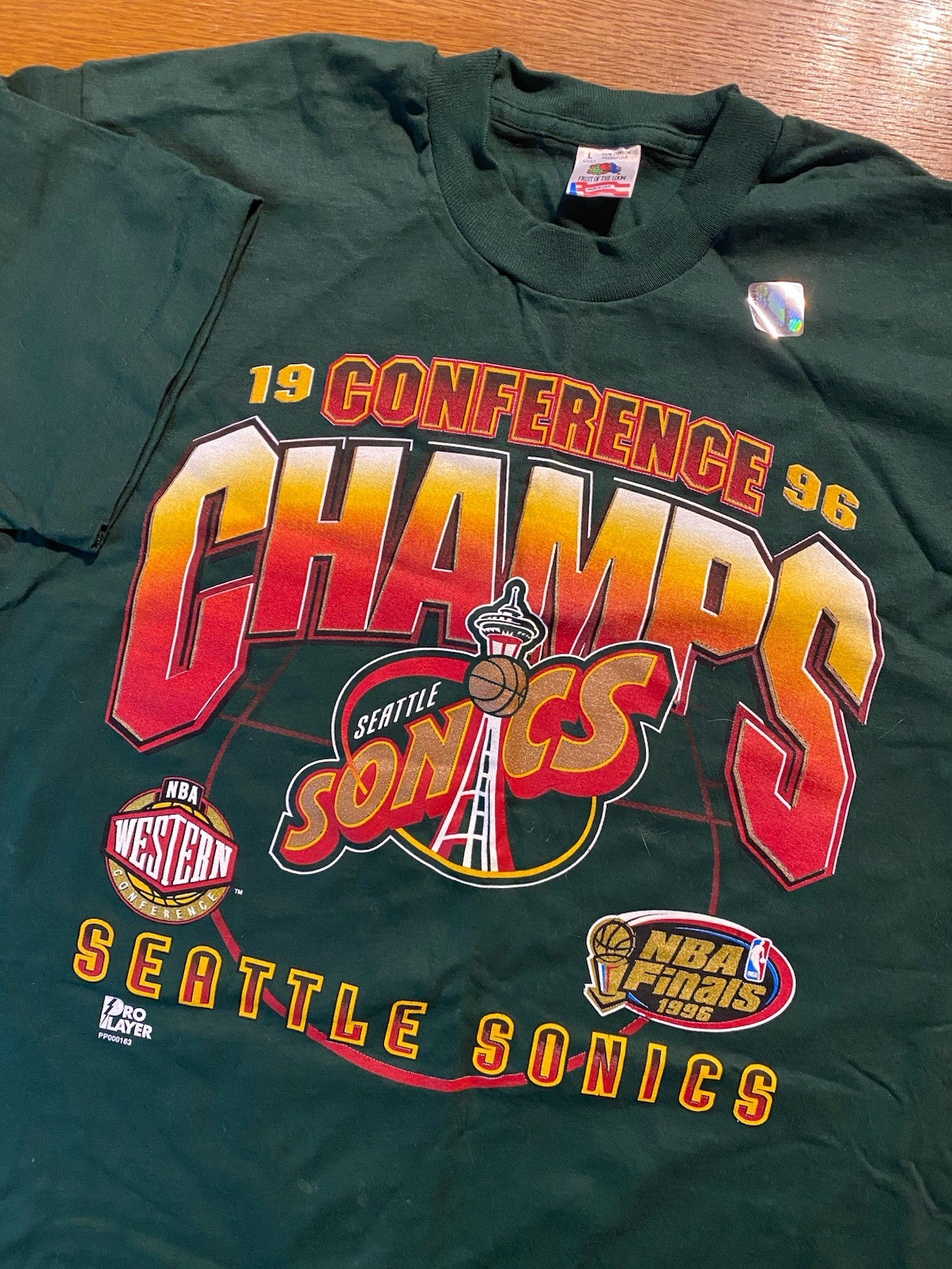 Vintage 1996 Seattle Sonics NBA Finals Tee L USA FOTL Green NOS Holo Sticker