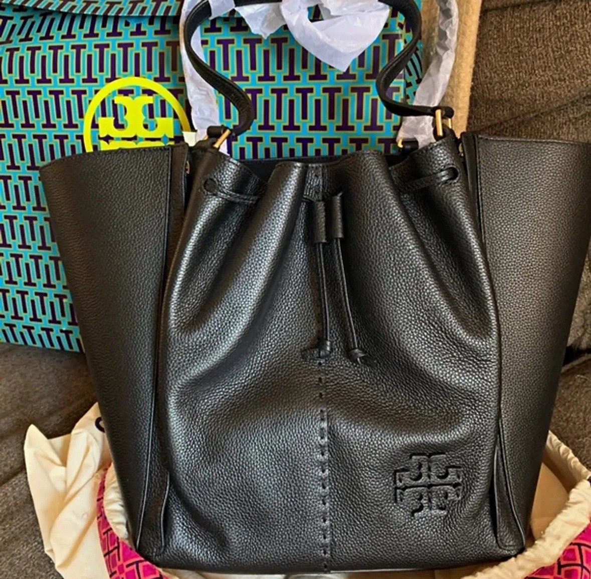 Authentic TORY BURCH Pebbled leather large drawstring Tote