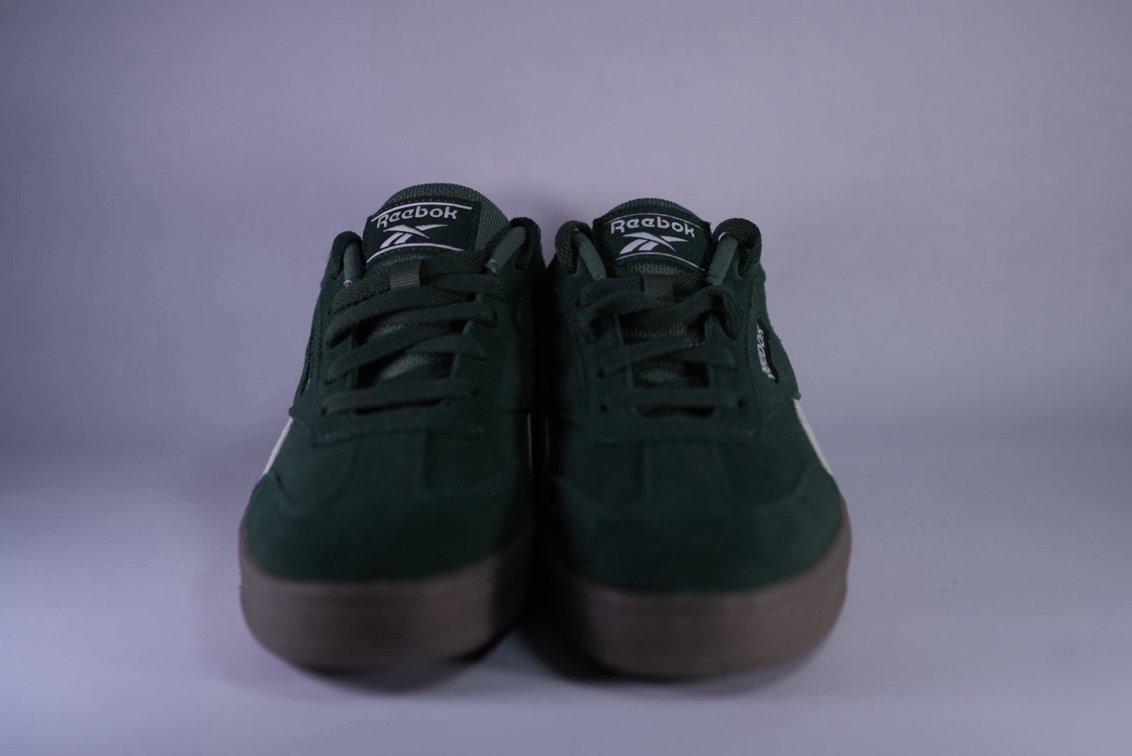 Reebok Women’s Forte Lounger Sneakers Size 8 Green Suede Gum Sole NWT Reebok Women’s Forte Lounger Sneakers Size 8 Green Suede Gum Sole NWT