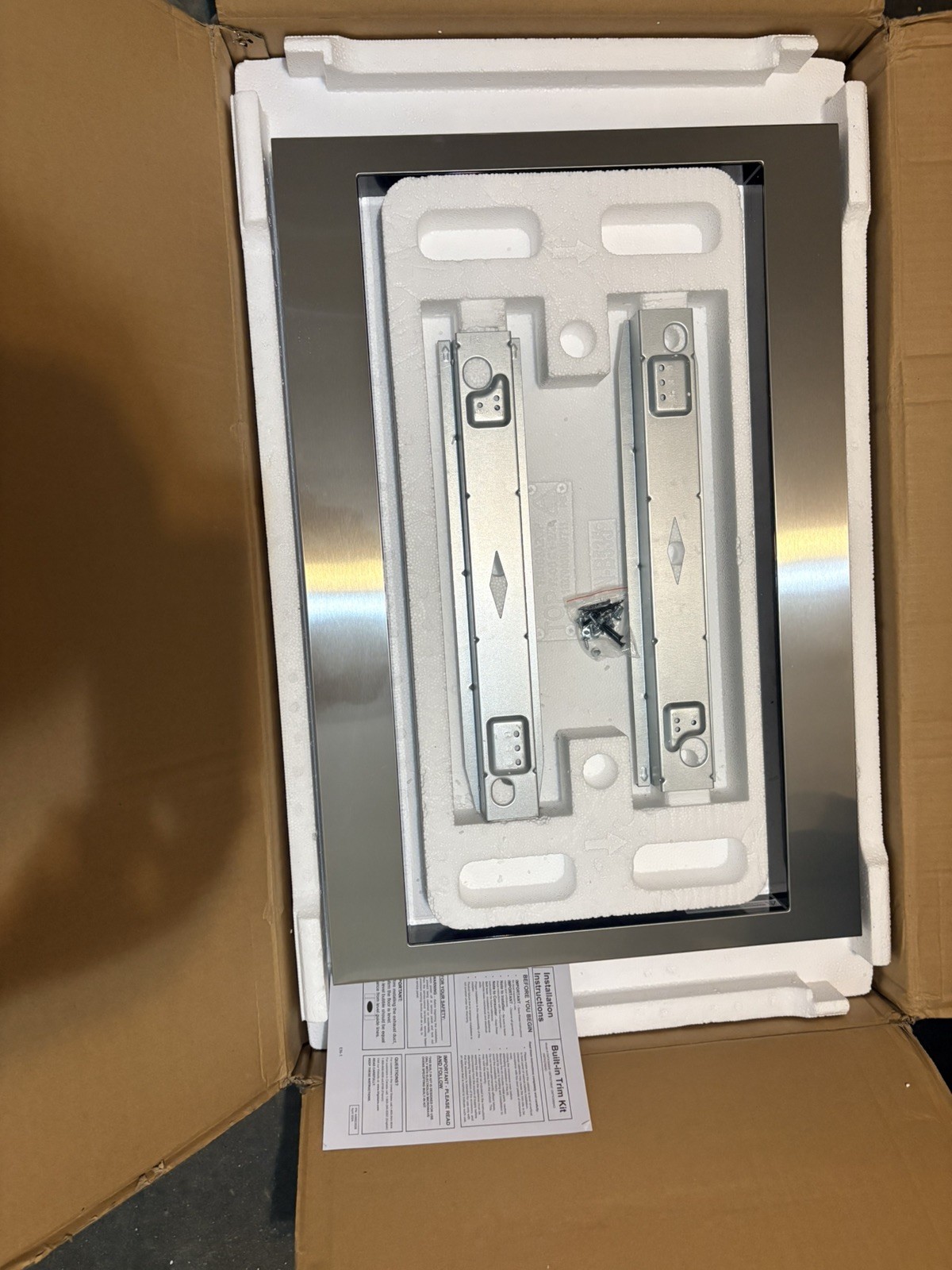 Frigidaire - 27” Stainless Steel Microwave Trim Kit GMTK2768AF - NEW OPEN BOX Frigidaire - 27” Stainless Steel Microwave Trim Kit GMTK2768AF - NEW OPEN BOX