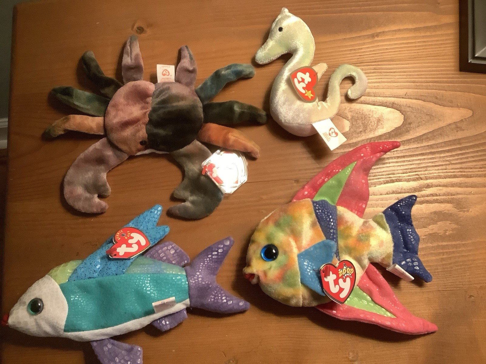 Beanie Babies Ty Group of 4 Claude, Propeller, Aruba, Teanie Neon The Seahorse Beanie Babies Ty Group of 4 Claude, Propeller, Aruba, Teanie Neon The Seahorse