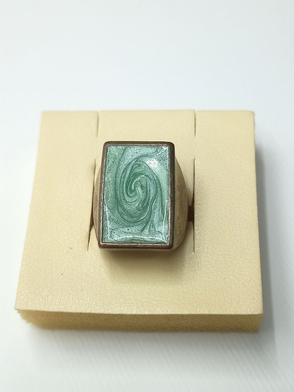 Vintage 1970s Silver Plated Copper Enamel Ring Modernist Green Swirl Sz 6.5 20g Vintage 1970s Silver Plated Copper Enamel Ring Modernist Green Swirl Sz 6.5 20g