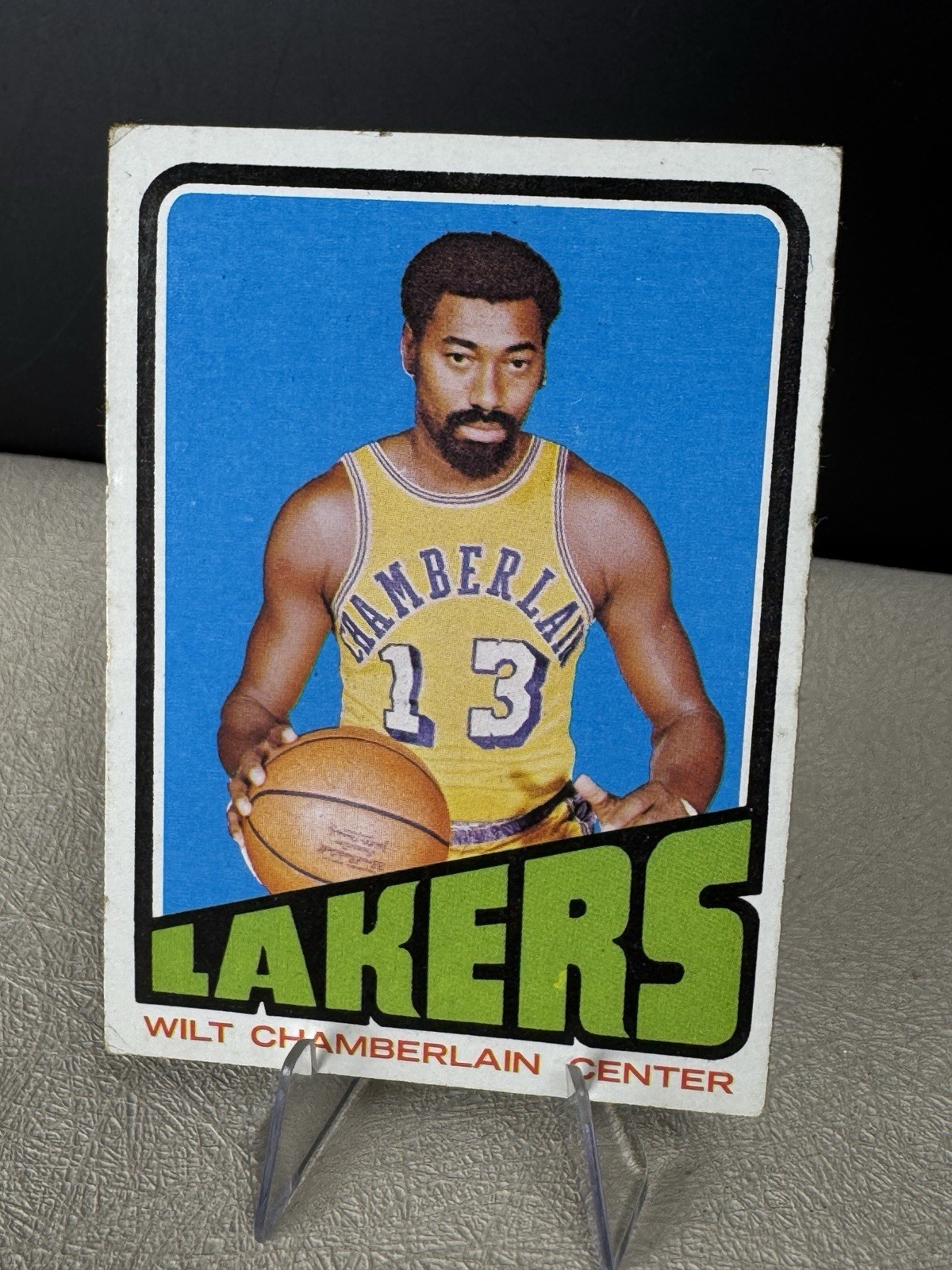 Topps 1972-73 Wilt Chamberlain Los Angeles Lakers #1 Base Set Vintage Card