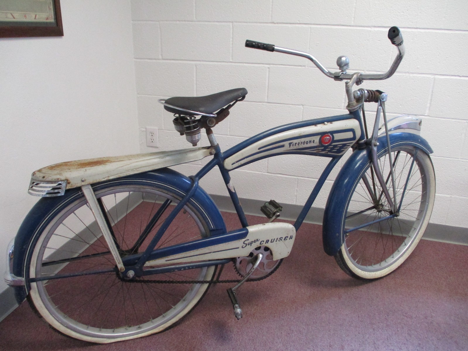 BARN FIND SURVIVOR BICYCLE FIRESTONE SUPER CRUISER ORIGINAL PAINT 1950's 1960's BARN FIND SURVIVOR BICYCLE FIRESTONE SUPER CRUISER ORIGINAL PAINT 1950's 1960's