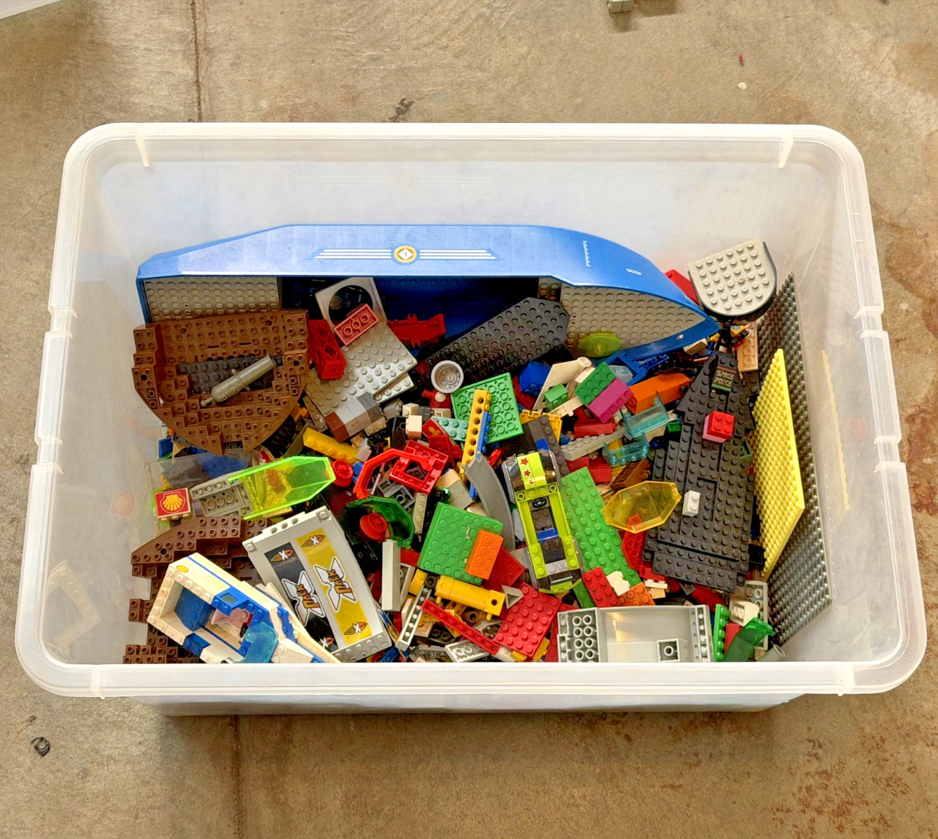 80s-90s 8lbs Vintage Bulk Lego Lot Space Police Ships Pirates Shell Cars