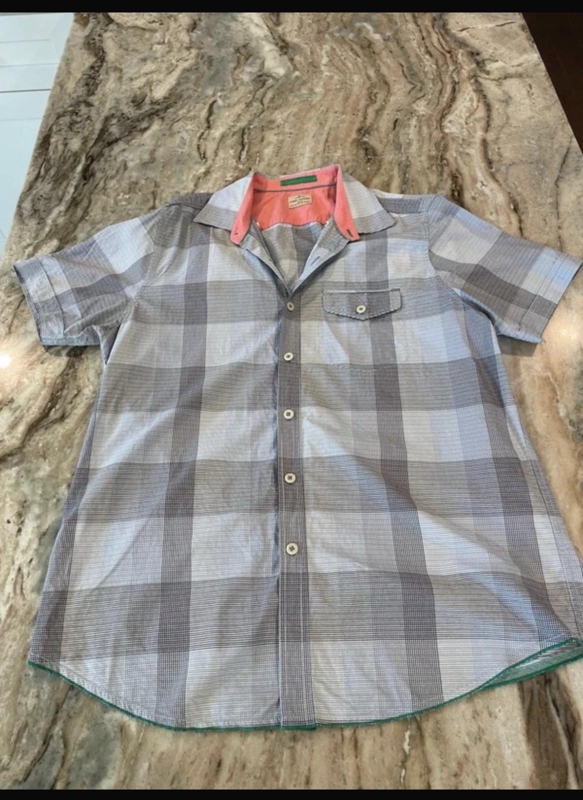 Tommy Bahama Jeans Men’s Plaid Woven Short Sleeve Point Collar Shirt Pockets Tommy Bahama Jeans Men’s Plaid Woven Short Sleeve Point Collar Shirt Pockets