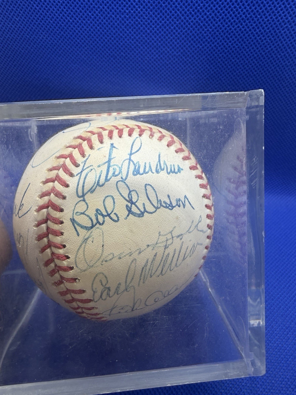 Autograph ball Hall of Famers.  Bob Gibson, Lou Brock, Kilabrew, Perry and more