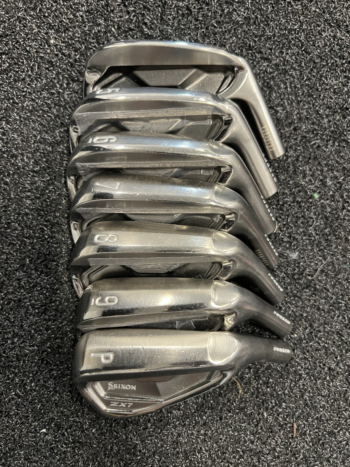 Srixon zx7 iron heads 4-PW black finish Srixon zx7 iron heads 4-PW black finish
