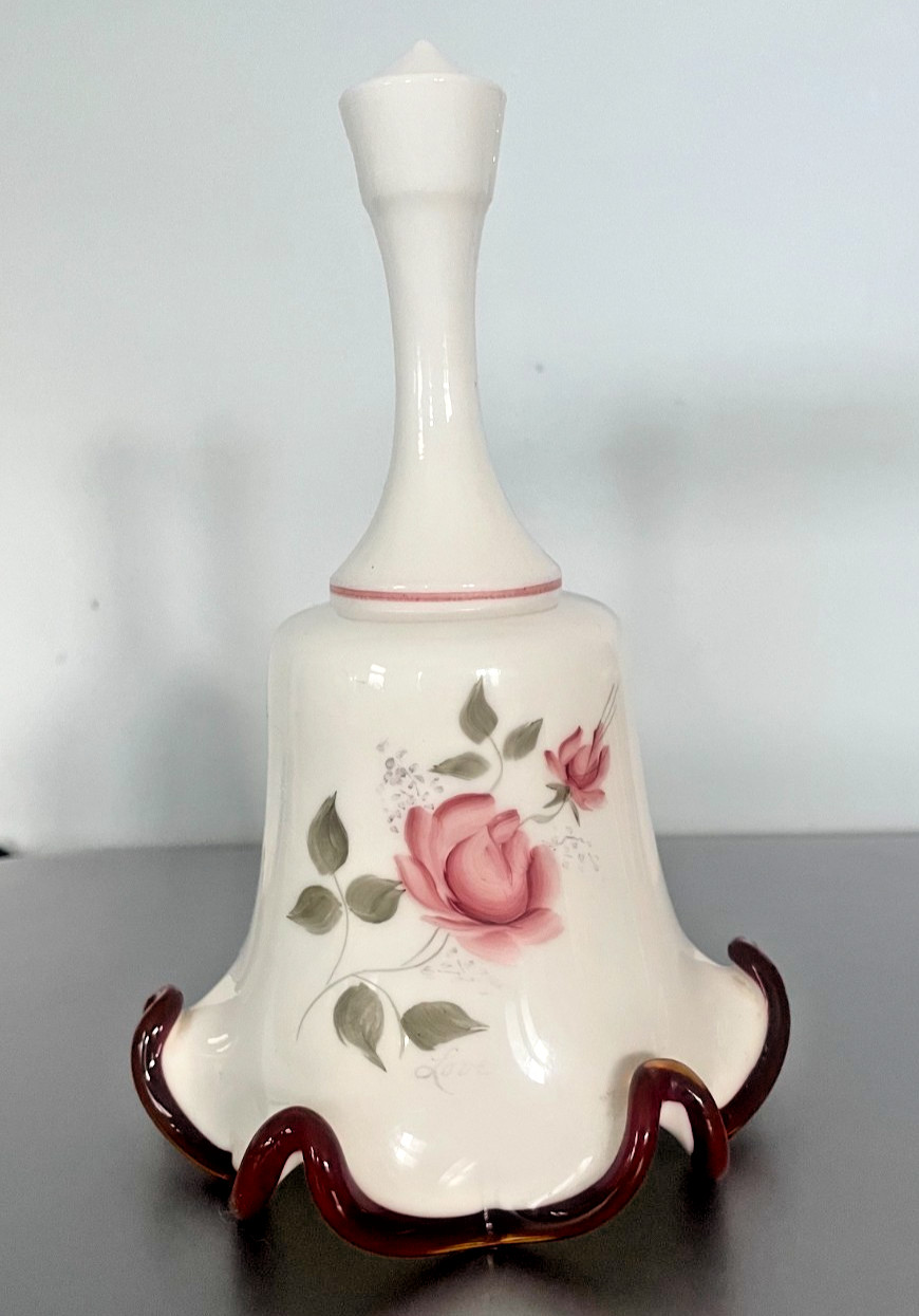 Fenton Art Glass 1989 Valentine\'s Day Star Bell - Limited to 350-Signed- Lovely Fenton Art Glass 1989 Valentine\'s Day Star Bell - Limited to 350-Signed- Lovely