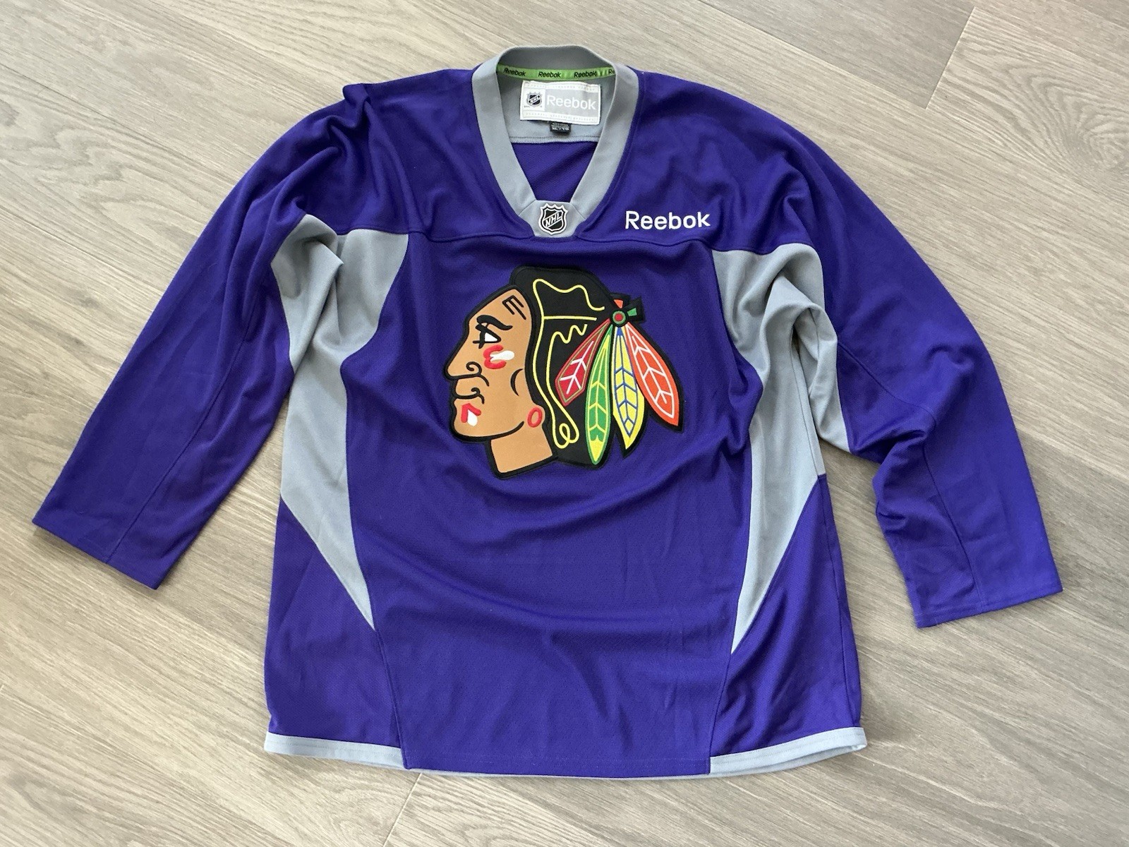 Reebok Chicago Blackhawks Jersey XL Purple Gray NHL Hockey Practice Blank NWOT