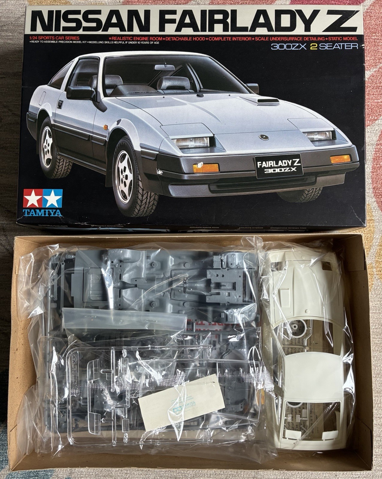 Tamiya Nissan Fairlady Z 300ZX Two-Seater 1/24 24042 Model Kit