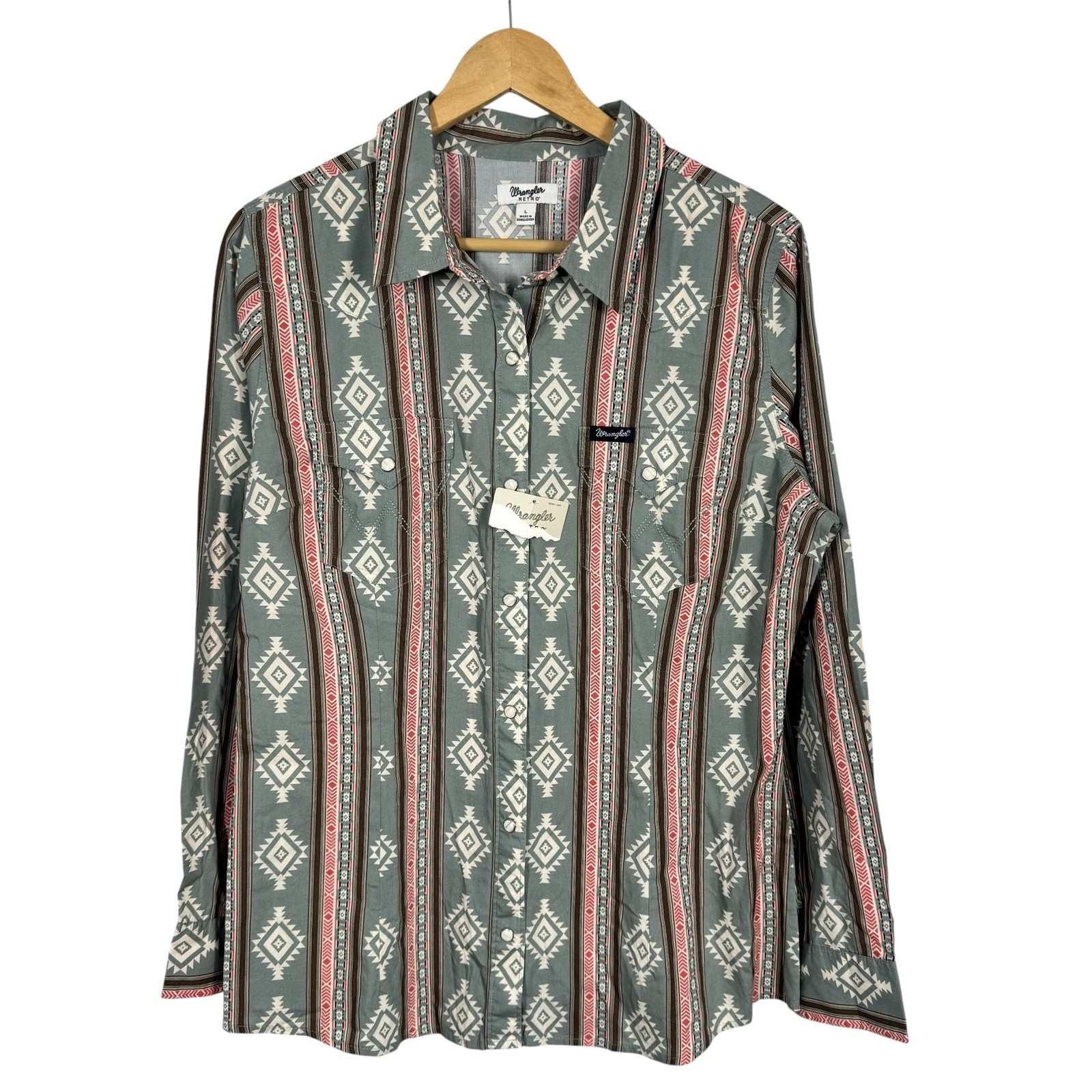 Wrangler Retro Green Shirt Pearl Snap Women\'s Southwestern Cowgirl Rodeo NWT L Wrangler Retro Green Shirt Pearl Snap Women\'s Southwestern Cowgirl Rodeo NWT L