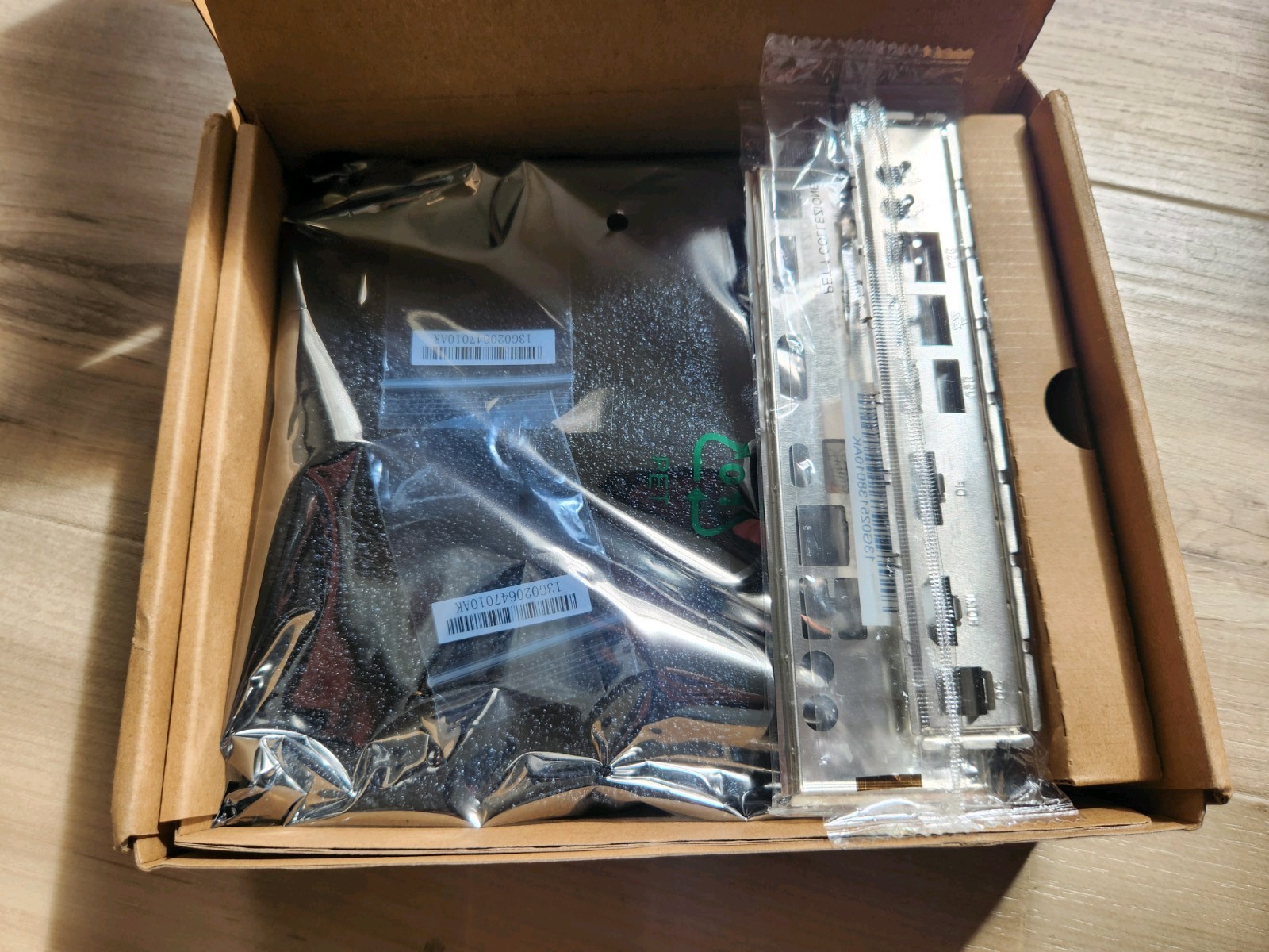 (Bundle) ASRock X600TM-ITX AM5 Motherboard w/ 19mm Low-Profile Cooler (Bundle) ASRock X600TM-ITX AM5 Motherboard w/ 19mm Low-Profile Cooler