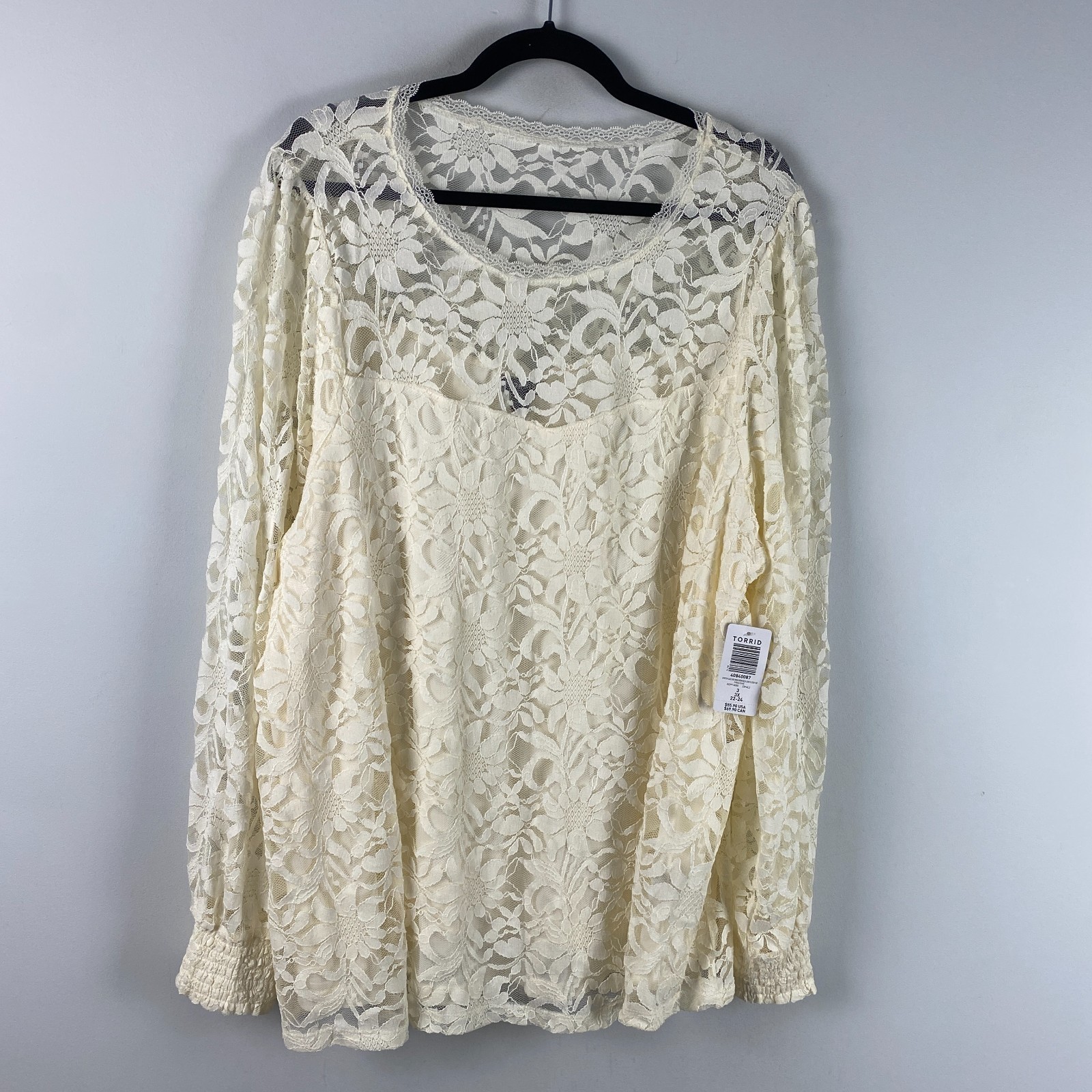 Torrid Stretch Lace And Mesh Crew Neck Long Sleeve Top Size 3X Cream Long Sleeve