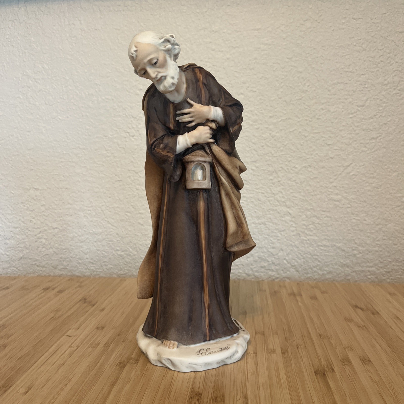 Vintage St. Joseph Sculpture Figurine 1983 Giuseppe Armani Porcelain Florence Vintage St. Joseph Sculpture Figurine 1983 Giuseppe Armani Porcelain Florence