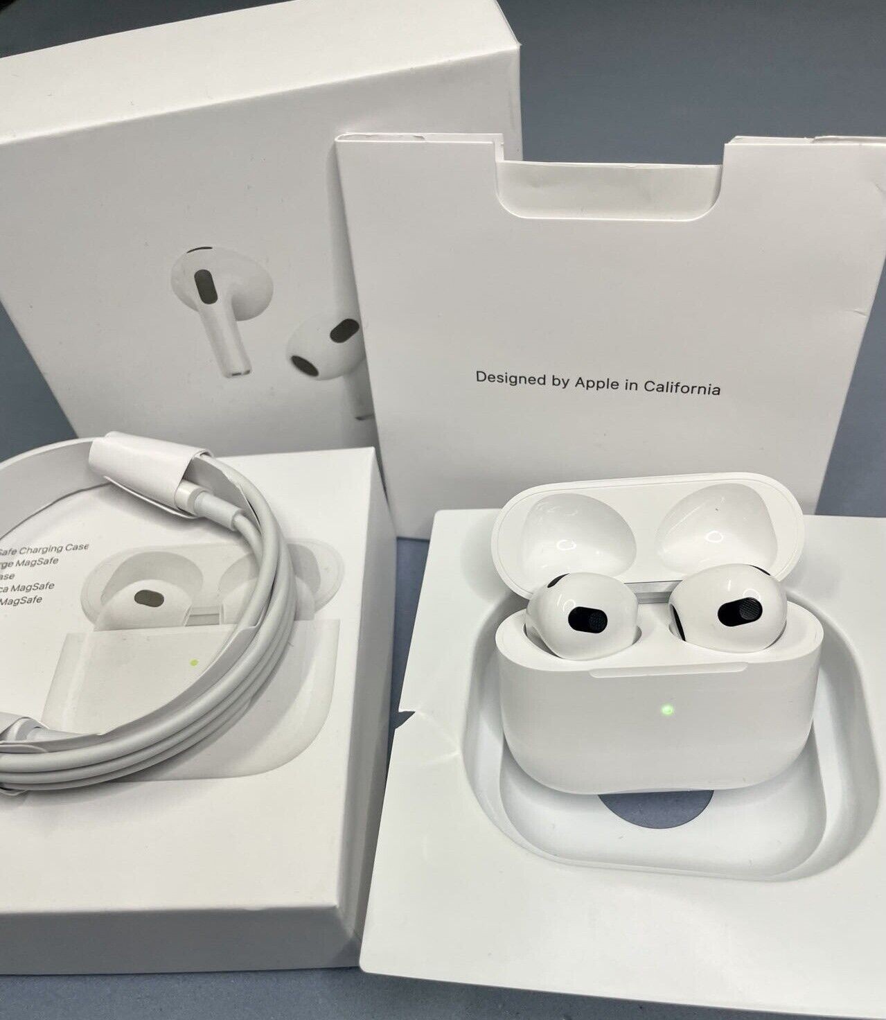 AppleAirPods3rd Generation with Charging Case 3²rd Generation White NEW Sealed AppleAirPods3rd Generation with Charging Case 3²rd Generation White NEW Sealed