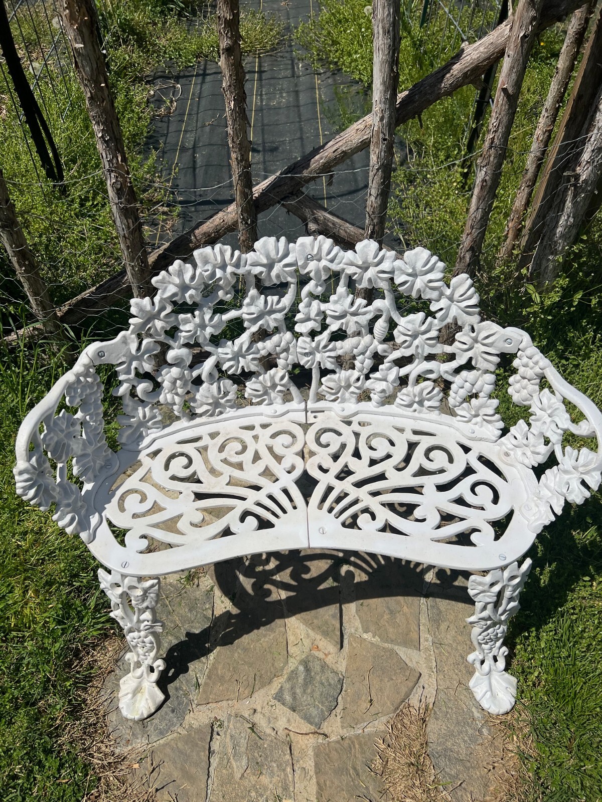 Childs Antique Victorian Grapes Vine Cast Iron Garden Bench Patio PICKUP ONLY Childs Antique Victorian Grapes Vine Cast Iron Garden Bench Patio PICKUP ONLY