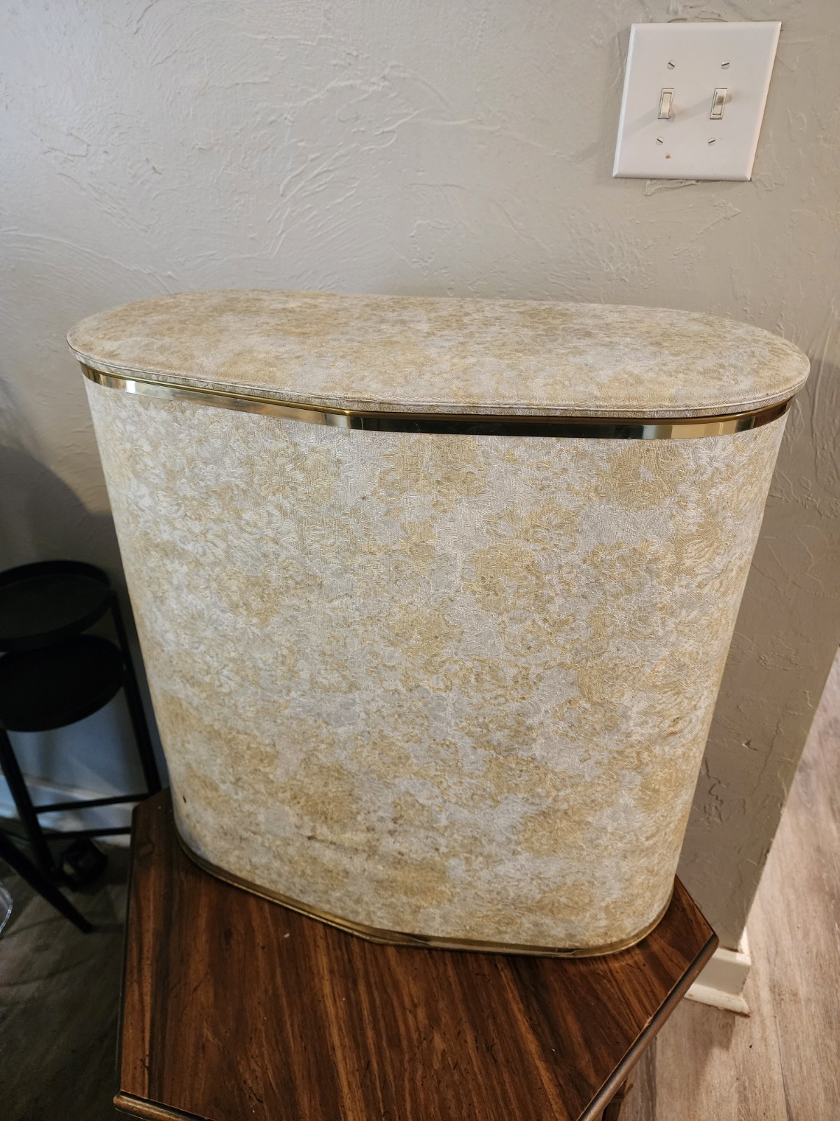 1950s Detecto Laundry Hamper White Brocade Mid Century Clothing Bin MCM Regency 1950s Detecto Laundry Hamper White Brocade Mid Century Clothing Bin MCM Regency