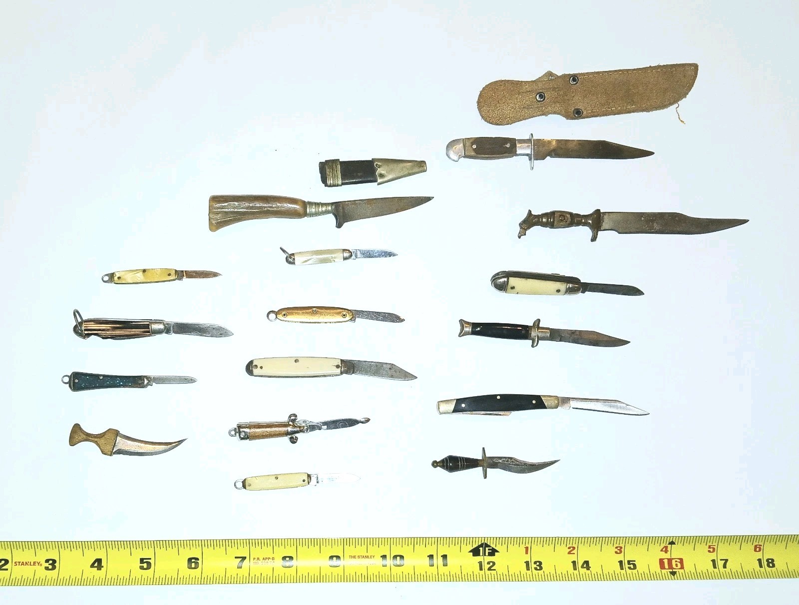 Dagger Knife Miniature Custom Made Sharp Blade Collection 16 Knives Dagger Knife Miniature Custom Made Sharp Blade Collection 16 Knives