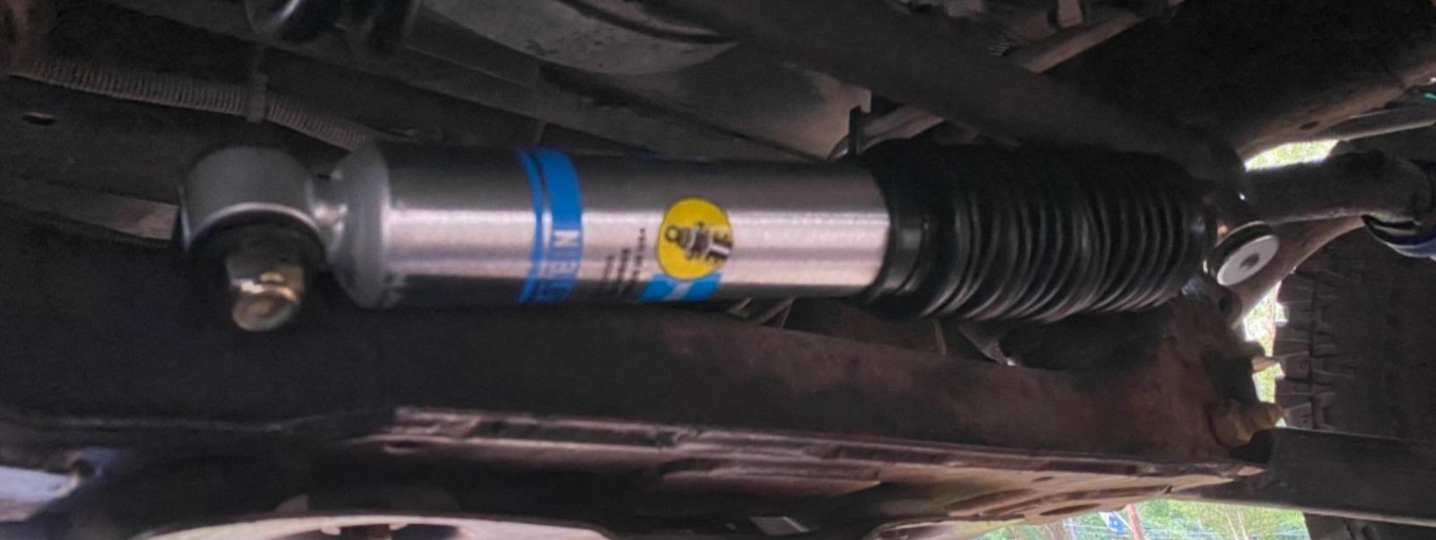 Bilstein 5100 Steering Stabilizer Kit for 2001-2010 Silverado Sierra 2500HD NBS Bilstein 5100 Steering Stabilizer Kit for 2001-2010 Silverado Sierra 2500HD NBS