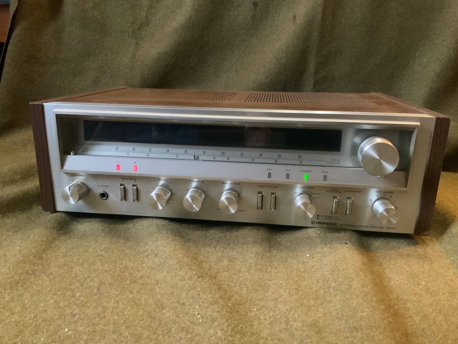 Pioneer Stereo Receiver - Model SX-3600 - Works Tested Pioneer Stereo Receiver - Model SX-3600 - Works Tested