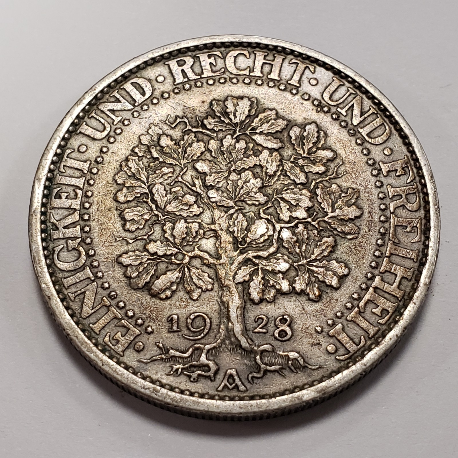 1928-A Germany Weimar Republic 5 Mark .4019 ASW - KM56 - Oak Tree - Q5612