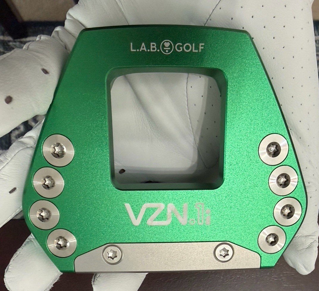 L.A.B. Golf VZN.1i 34” Right Handed Putter with Headcover, Slightly used