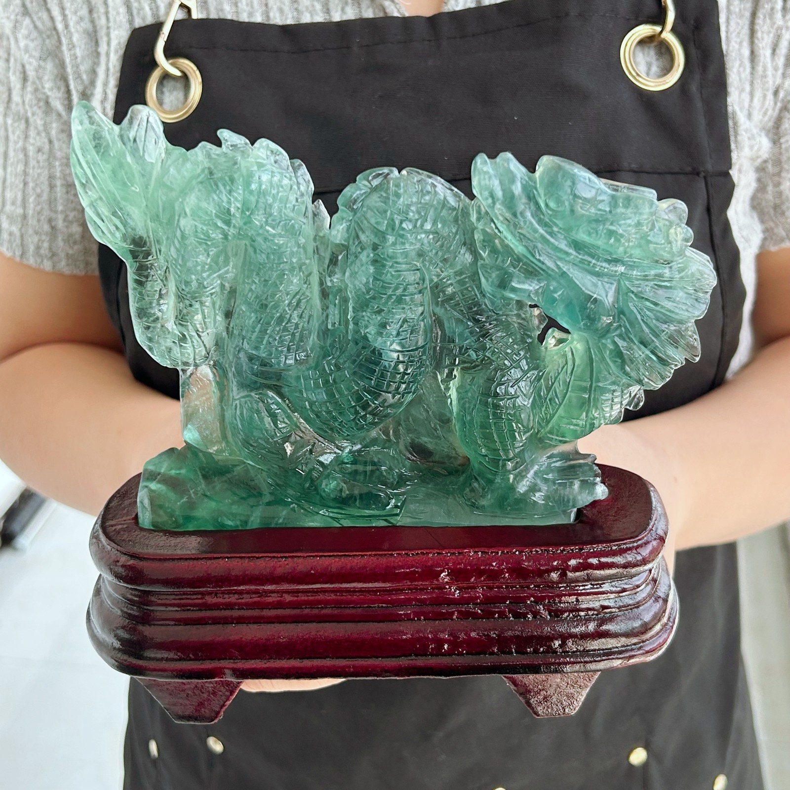 2.27LB Natural top fluorite quartz crystal hand carved dragon healing G8096