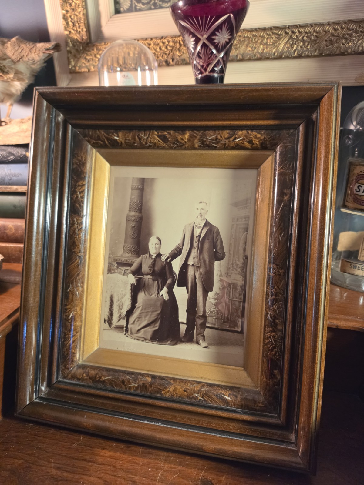 Antique Victorian Couple Portrait Photo Ornate Walnut Wood Frame 13.75x15.75